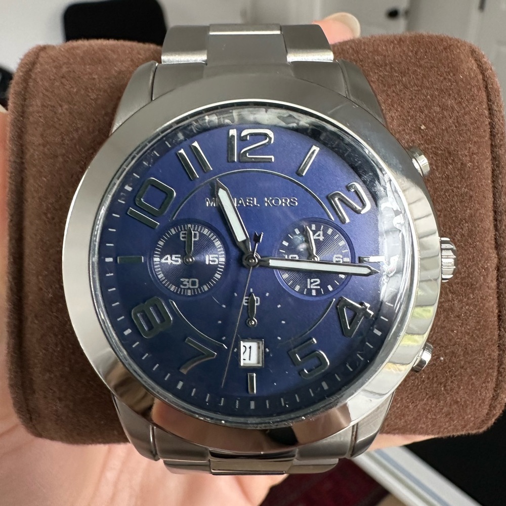 Michael Kors Men's MK8329 Classic Collection Men Watch - Picture 10 of 14